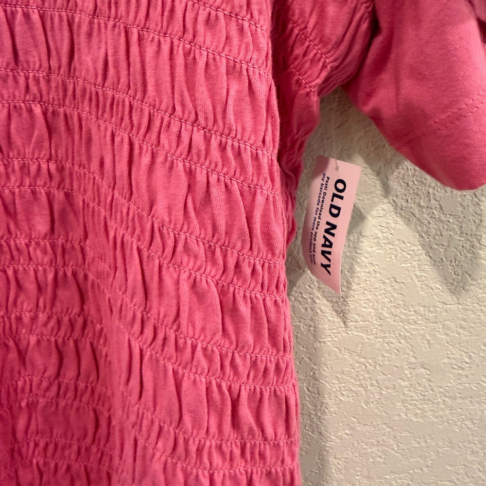 Old Navy Bright Pink Smocked Short Sleeve Top - Picture 4 of 6
